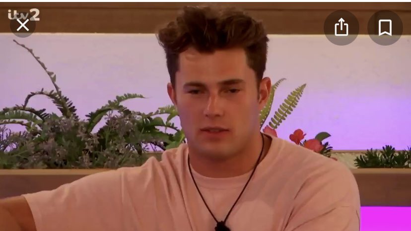 Daisymaddisonx's tweet photo. Curtis sat at home knowing he never made protein pancakes #LoveIsland https://t.co/7T6LlDbSW6