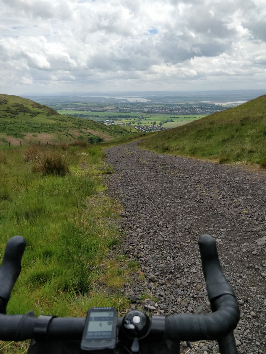 When your employer gifts you time off to go cycling for #BikeWeekUK: a brain reset today on an awesome gravelly mini-adventure (that hopefully will include less pushing of my bike up the worst of the hills next time! 🤣⛰️) Thanks @WeAreCyclingUK 🥳