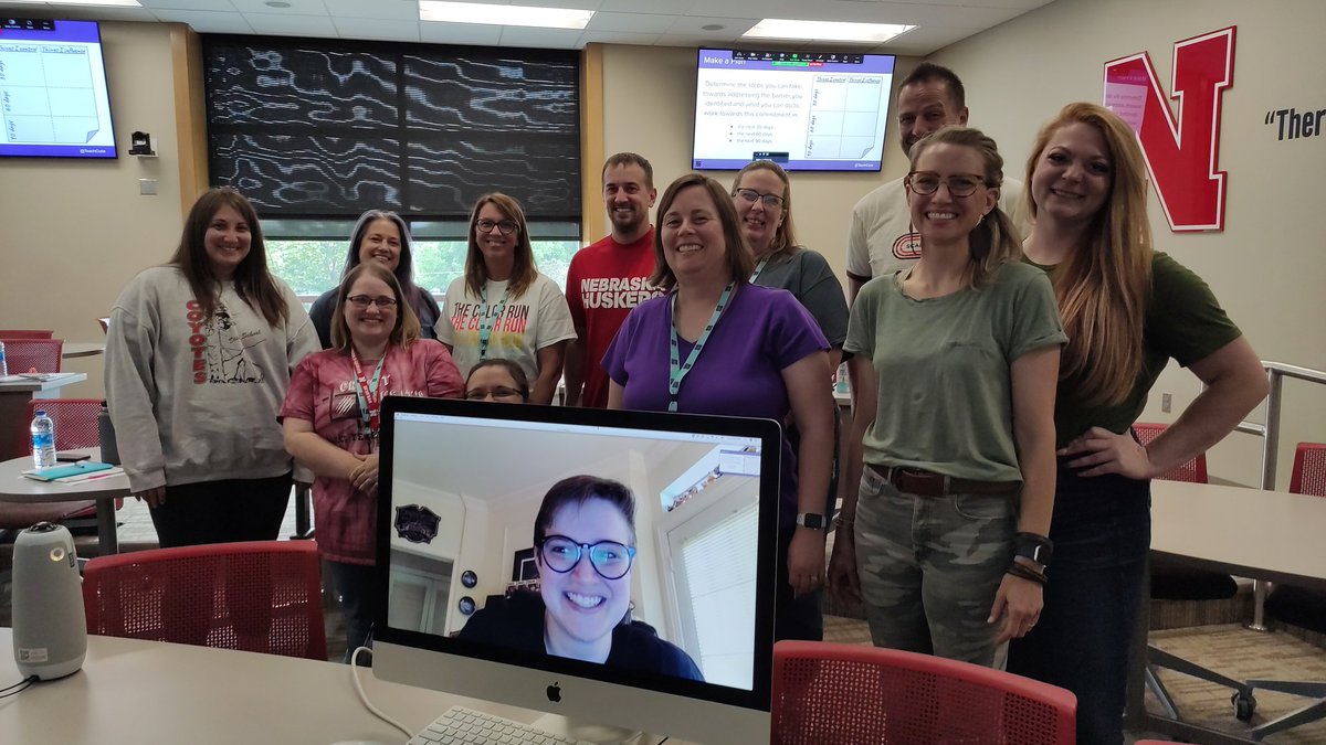 TeachCodeNeb's tweet image. A hybrid group photo at the end of the Day 3 #CSDiscoveries #summerworkshop @TeachCodeNeb.
@TeachCode @UNLComputing #UNLTechEDGE @kyjo41 @sara_schnell