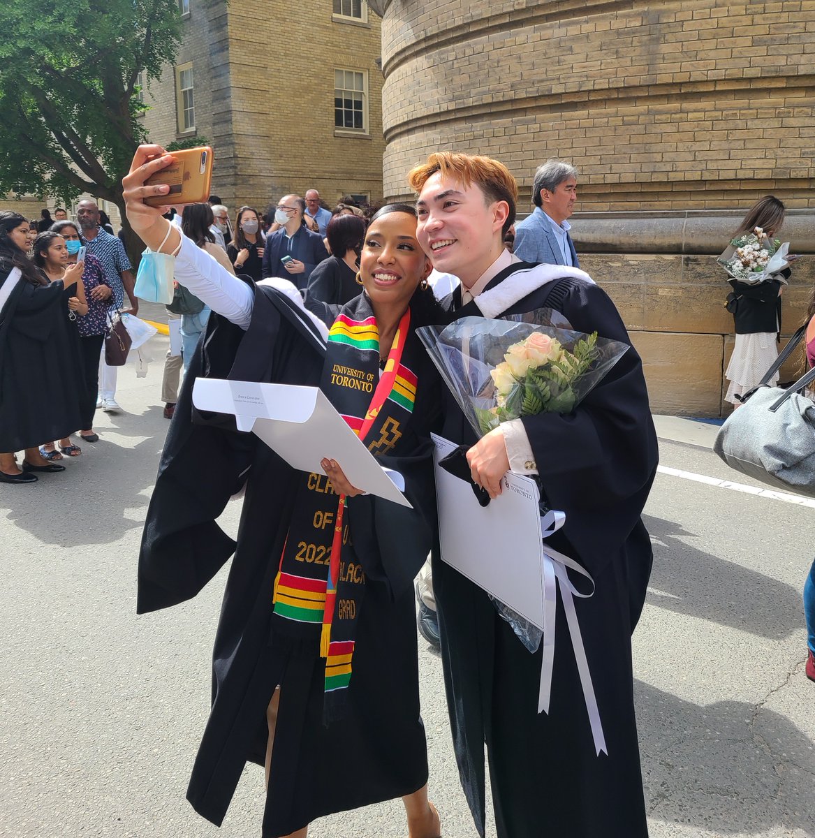 UTSC's tweet photo. Graduate from #UTSC, check✅! #UofTGrad22 https://t.co/akK9p3X7an