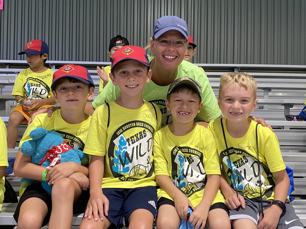 Volunteering at Cub Scout day camp with my boys and 💙 seeing my <a href="/CFISDKeith/">Keith Elementary</a> scouts!