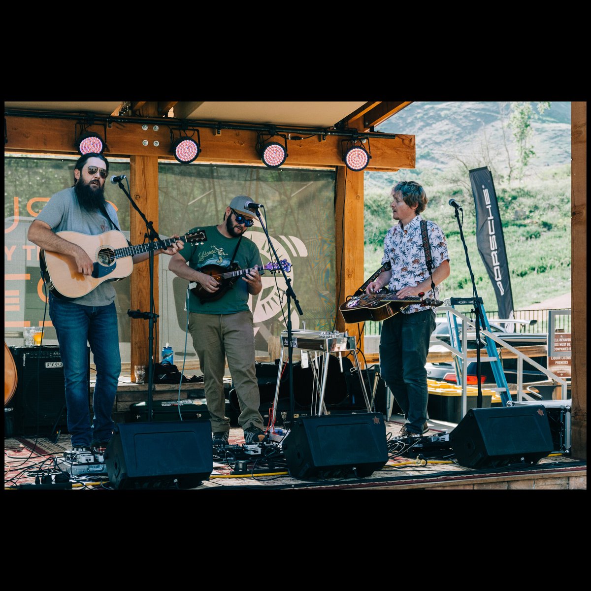 Prestige_CO's tweet photo. We are sending a big thank you to everyone who came out for our #PorscheMacan Launch Event last night. We had beautiful weather, delicious hors d'oeuvres from @RelishEventsDen, live bluegrass music from #PickAndHowl, and incredible craft beers from #NewTerrainBrewing. https://t.co/EX4Dm6xlYF