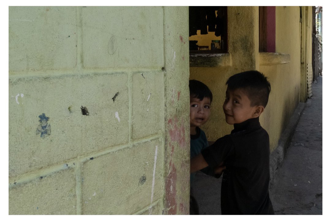 Guate kids

#streetphotography #photography