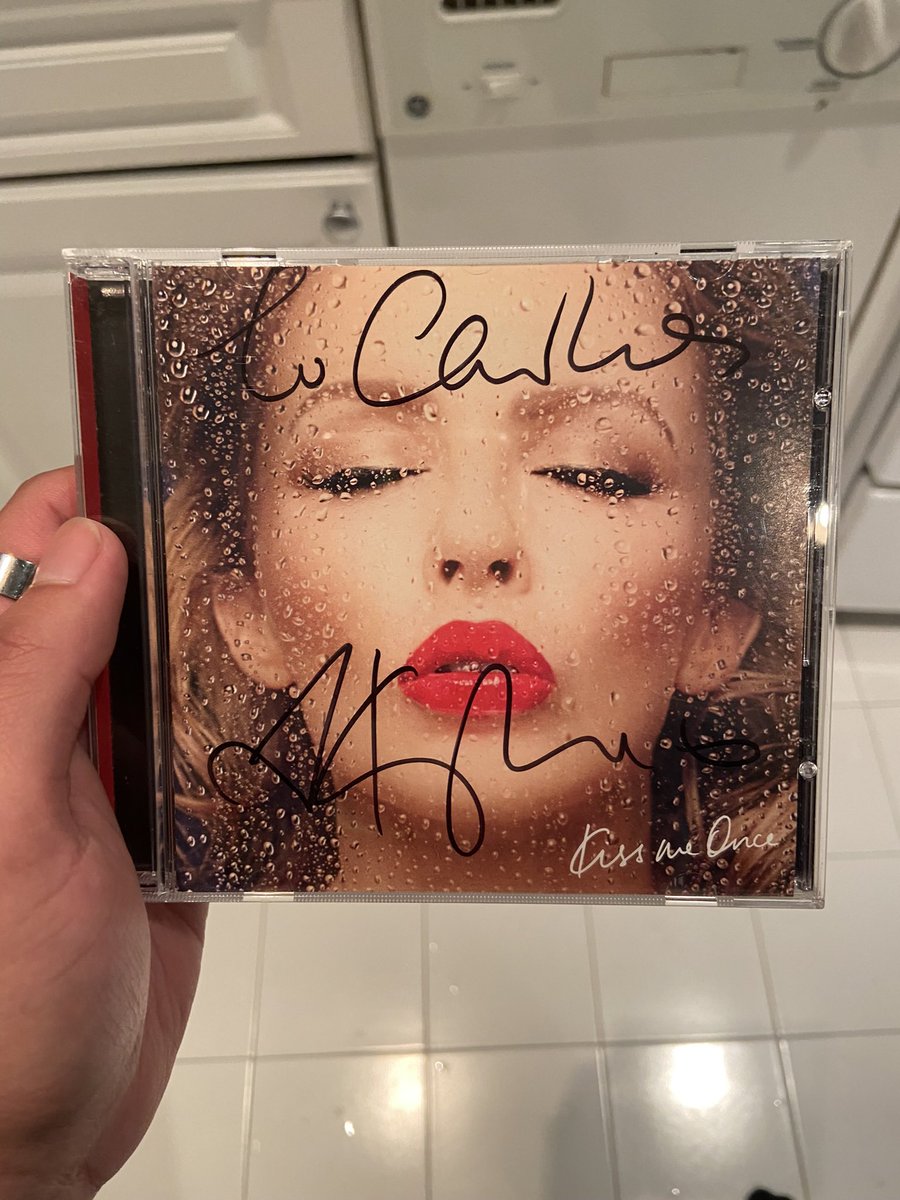 carlos 🥀 tweet media