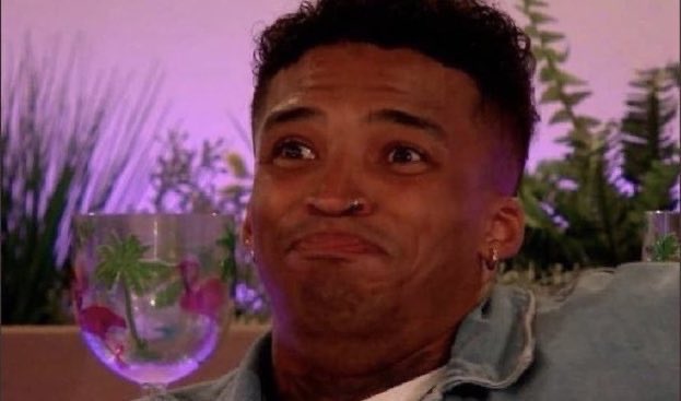 dunphyreads's tweet photo. DAMI TELLING TASHA OWWWFFFF #LoveIsland https://t.co/9ZBL0PPJ8z