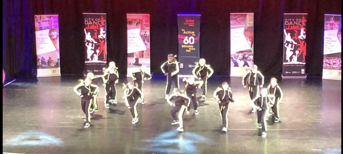 MrsGunn09's tweet photo. Well done @MossparkPS So proud of you all. Thanks @CityofdanceKH for a fantastic evening #danceisback #everyonesawinner https://t.co/JVNXlVaCkg