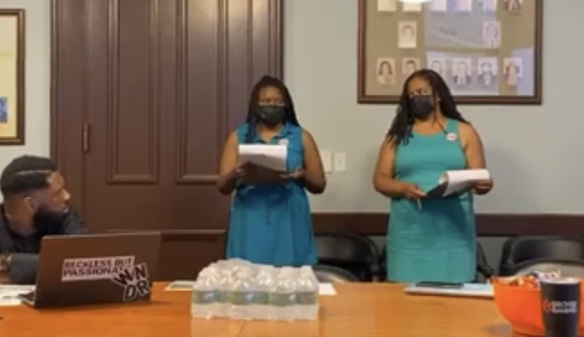HBNAssembly's tweet photo. West End Residents presented to #Louisville Metro’s Democratic Caucus today @DemLMC and aired out the West End Opportunity Partnership’s dirty laundry! #RespecttheWest #StoptheTIF #EndCorporateWelfare @KentuckyCIR @WFPLNews @WLKY @WDRBNews
Watch here: https://t.co/ZApXHIjRml https://t.co/1PCIyMrP4H