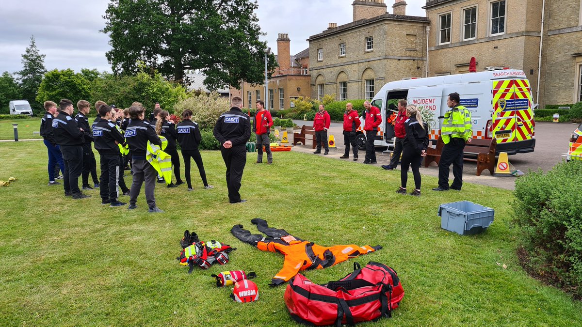 CadetLeader_'s tweet photo. We always strive to teach our cadets new skills that they can use to help keep our communities safe, so a massive thanks to @WestMerciaSAR for a brilliant session tonight.  Team building, water rescue and search skills all crammed in a couple of hours!! https://t.co/pkbfDZ82Lr