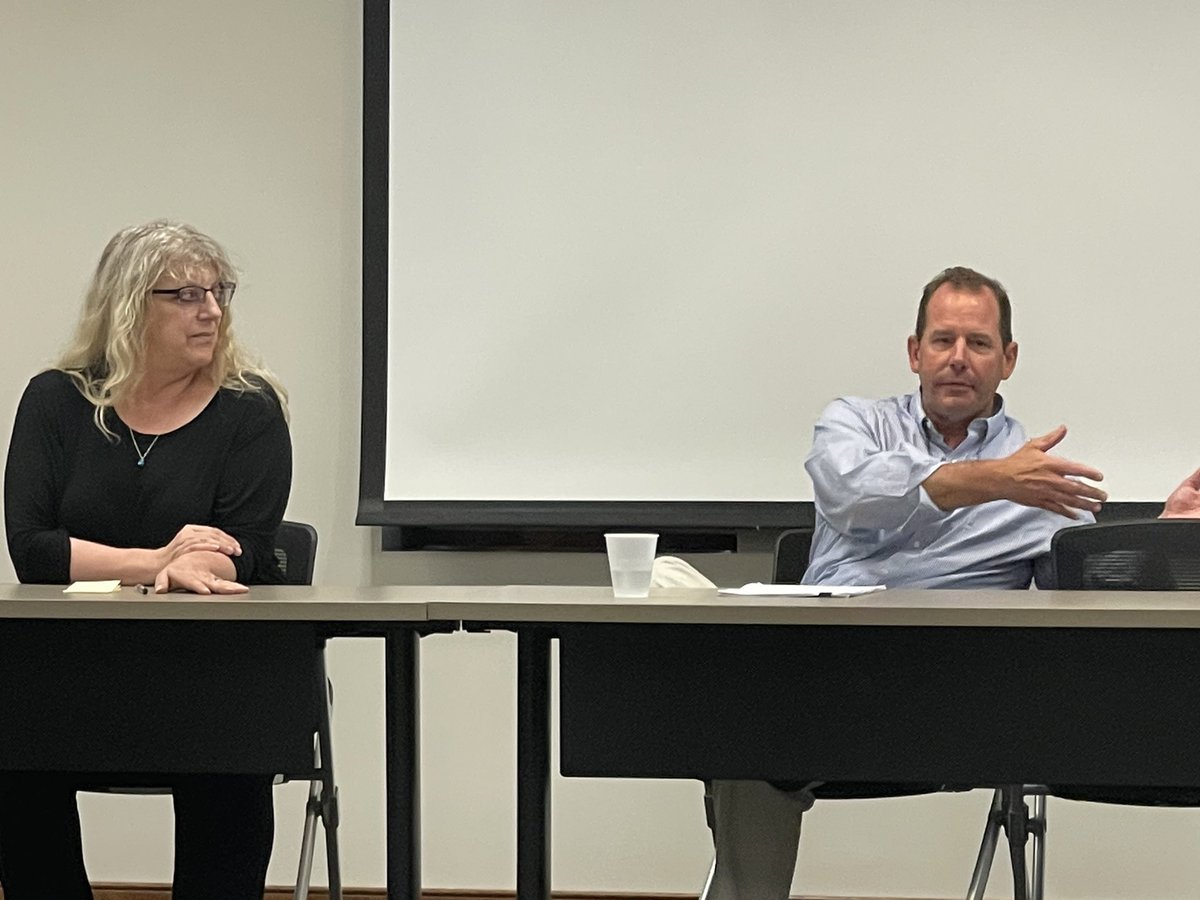 CapRegWorkforce's tweet photo. In partnership with @CEG_NY, we hosted our regular Workforce Partnership Coalition today. Thanks to @NYSERDA and our panelists from @GlobalFoundries, @ROSSVALVE, #STSSteel, & #GrenoIndustries for sharing about the great careers in manufacturing. https://t.co/TvOrq4zcVO