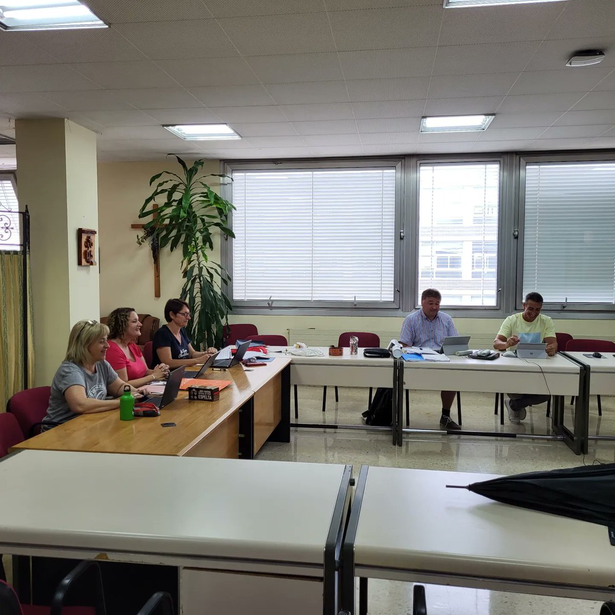 Nicole Broer (@broernicole) on Twitter photo Last #ErasmusPlus meeting for our project <a href="/EuropesEyes/">Europe's Eyes</a>, a great project thanks to great partners. Thanks a lot to all of you.<a href="/VirginieDernon1/">Virginie Dernoncourt</a> <a href="/InakioaMaisu/">iñaki</a> Last #ErasmusPlus meeting for our project <a href="/EuropesEyes/">Europe's Eyes</a>, a great project thanks to great partners. Thanks a lot to all of you.<a href="/VirginieDernon1/">Virginie Dernoncourt</a> <a href="/InakioaMaisu/">iñaki</a>