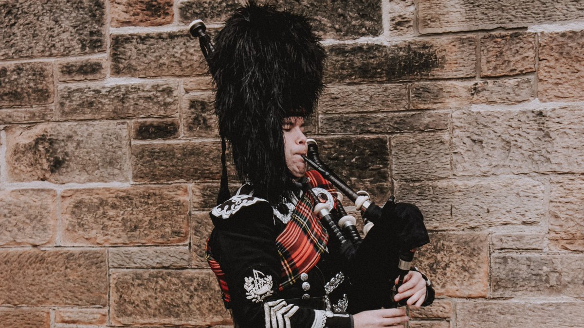 brunshotel's tweet photo. Are you fascinated by all things Scottish, especially bagpipes? Get yourself down to #thebagpipeshop &amp; find out how you can start off your learning journey. We are just a 20-minute walk away from this amazing emporium!  #merchantcityglasgow #bagpipesglasgow #overnightinglasgow https://t.co/9VUolun8gr