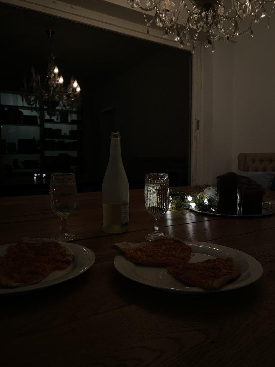 darkestnights_'s tweet photo. https://t.co/J2Z9Pre5ZG