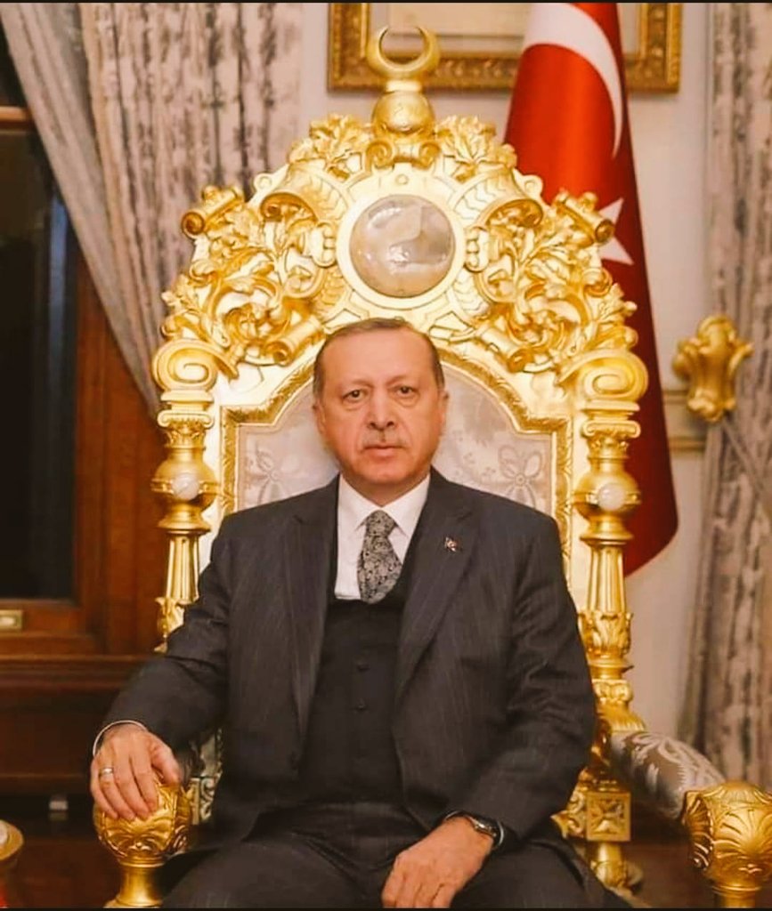 MesutVarol14's tweet photo. Ha bire “seçim tarihi belli olsun” diyor. İşte söylüyorum, seçim önümüzdeki yıl haziran ayında yapılacak.

Ha bire “Cumhur İttifakının adayı belli olsun” diyor. İşte söylüyorum, Cumhur İttifakının Cumhurbaşkanı adayı
 Recep Tayyip Erdoğan https://t.co/ciofCPDmsL