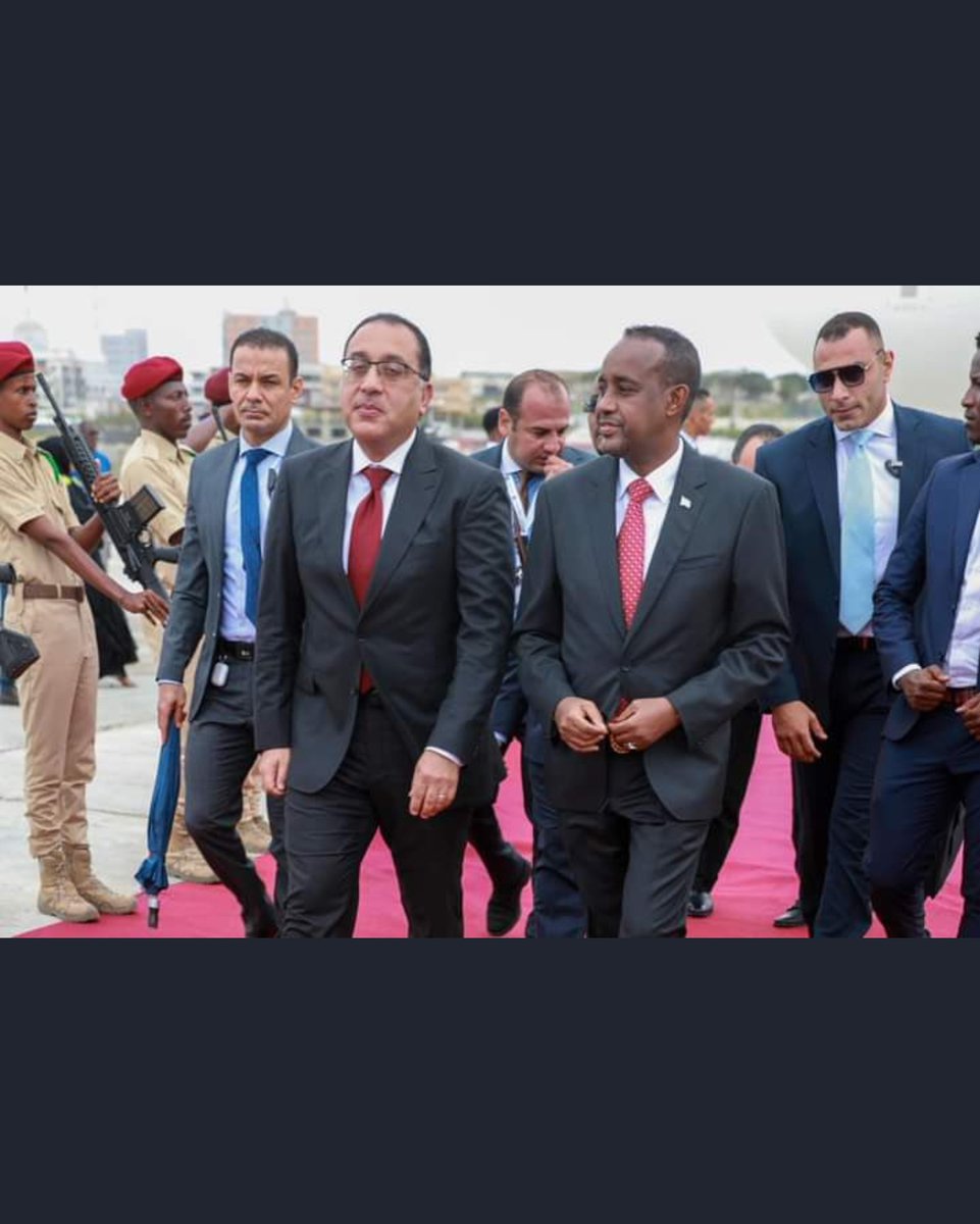 Only illiterate Somalis think Egypt is a Strong/Powerful country...for 40 years now the Pentagon has been paying for the bread the Egyptian people eat in the morning!