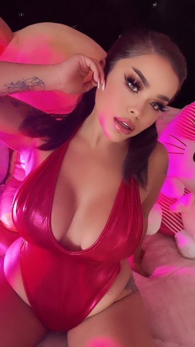 Send me a kiss ? https://t.co/S1JzvIKguV