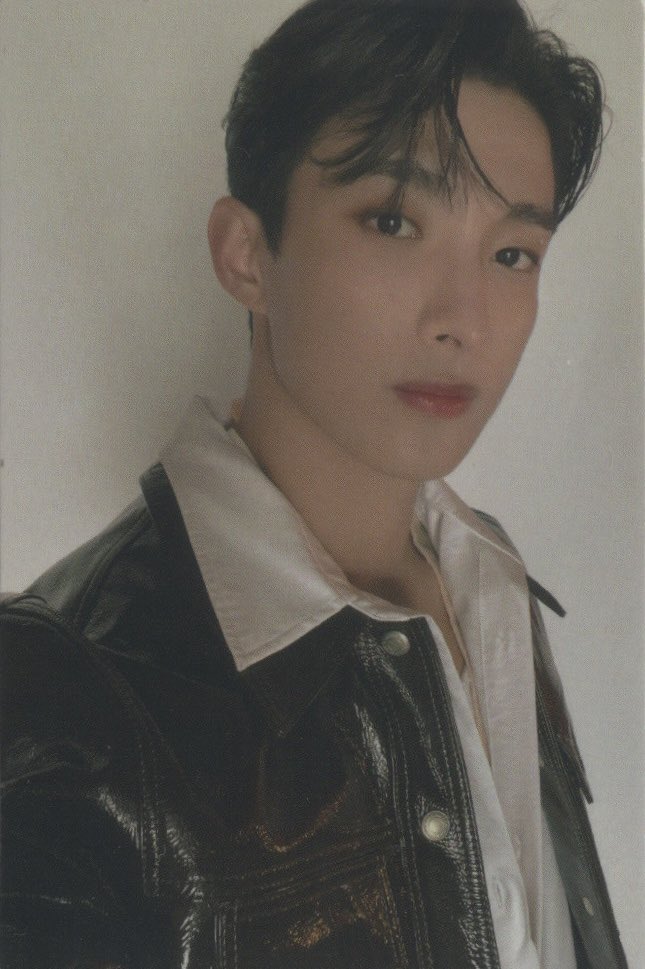 SEVENTEENscan's tweet photo. [SCAN] ATTACCA CARAT VERSION PCS
#DK #SEVENTEEN #CARATS #Attacca https://t.co/fc15stU1ZU