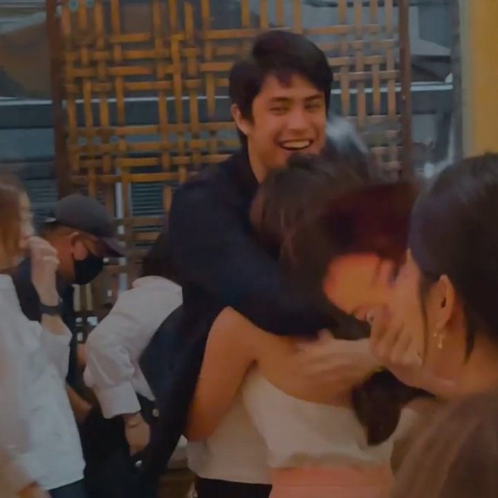 slaydonbelle's tweet image. UMIYAK SI BELLE KASI DI NIYA EXPECTED NA NADUN SI TITA KAT 🥺🤍😭