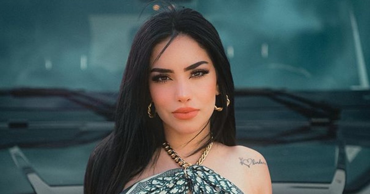 latinxnow's tweet photo. Aquí te mostramos algunas curiosidades sobre Kim Loaiza, la exitosa cantante mexicana que está nominada a Premios Tu Música Urbano 2022. https://t.co/ZLZMQNQBG7 #PTMU https://t.co/6tq8OXi7hJ