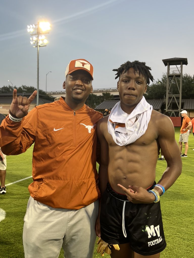 Carter Kelly Hewitt (@carter_hewitt1) on Twitter photo Great camp and learning opportunity with <a href="/TexasFootball/">Texas Football</a>. Thank you <a href="/Coach_TJoseph/">Terry Joseph</a> for your help and support. <a href="/MVHSpanthersFB/">MVHS Football</a> <a href="/CoachSark/">Steve Sarkisian</a> <a href="/Th3ShawnLewis/">S.Lewis</a> Great camp and learning opportunity with <a href="/TexasFootball/">Texas Football</a>. Thank you <a href="/Coach_TJoseph/">Terry Joseph</a> for your help and support. <a href="/MVHSpanthersFB/">MVHS Football</a> <a href="/CoachSark/">Steve Sarkisian</a> <a href="/Th3ShawnLewis/">S.Lewis</a>