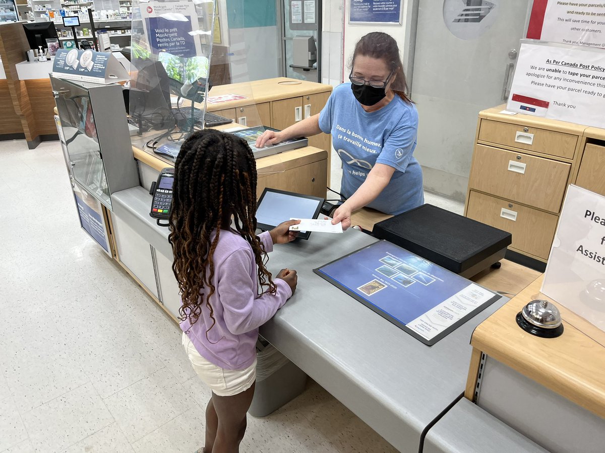 MissB🐝 tweet media