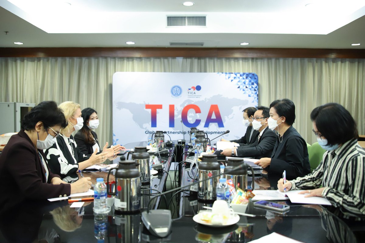 Unfpa_Thailand's tweet image. A great meeting of Khun Ureerat Chareontoh, DG of TICA, with @AsaTorkelsson, Country Director UNFPA Thailand. A fruitful discussion on future #SouthSouthTriangularCooperation capitalising from previous excellent corporations esp. on sharing safe motherhood expertise from TH🇹🇭🤝👏