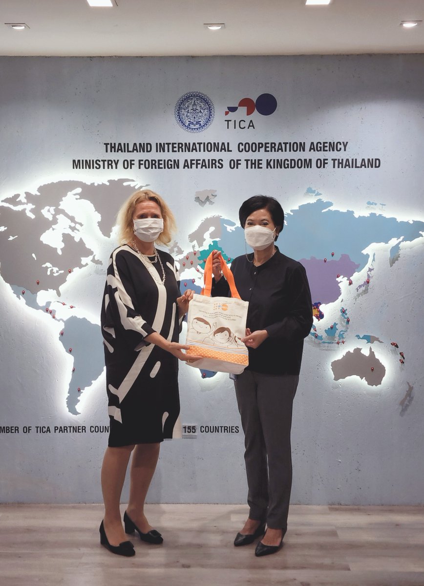 Unfpa_Thailand's tweet image. A great meeting of Khun Ureerat Chareontoh, DG of TICA, with @AsaTorkelsson, Country Director UNFPA Thailand. A fruitful discussion on future #SouthSouthTriangularCooperation capitalising from previous excellent corporations esp. on sharing safe motherhood expertise from TH🇹🇭🤝👏