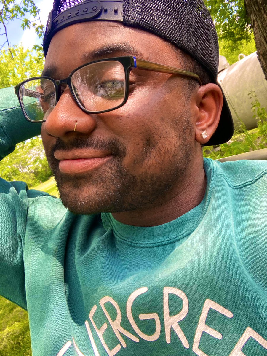 Talk about a 30 year old glow up. 🥰