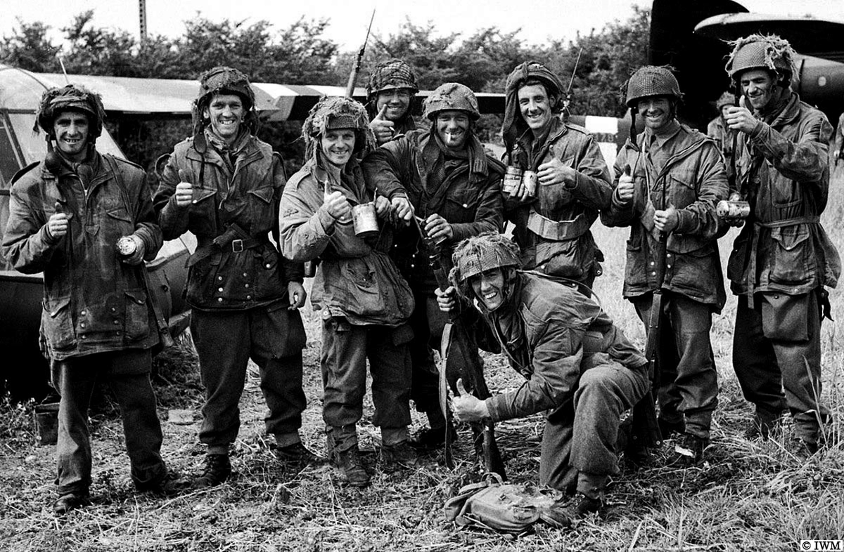rgpoulussen's tweet photo. #OTD in 1944, France. D-Day + 4. Men from 12 PARA. #WW2 #HISTORY https://t.co/bVS6v93gdB