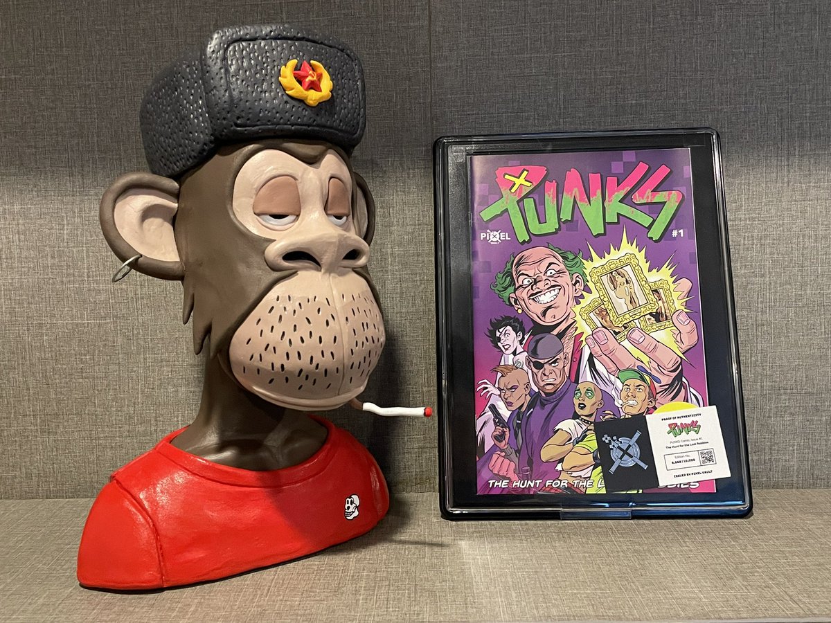Peakoman11's tweet photo. My first two NFT projects
@BoredApeYC 
@punkscomic https://t.co/JmBPuYMjuV