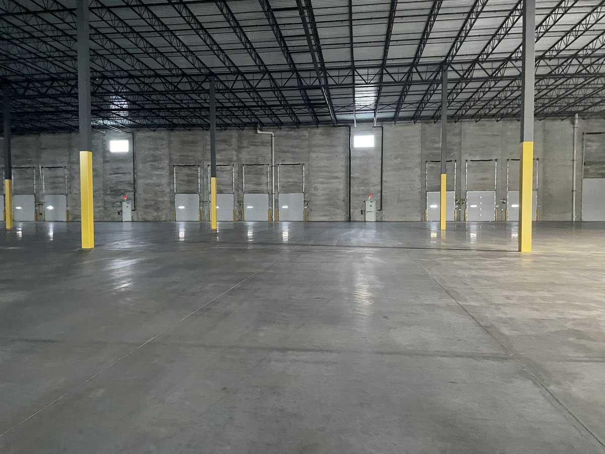 Predxican98's tweet photo. Excited to get my first “Solo” implementation solution completed a 145,000 sqft of warehouse space. We are moving boxes 📦 as my boss will say. #keepraising #3PL #logistics https://t.co/t60wClPHsw