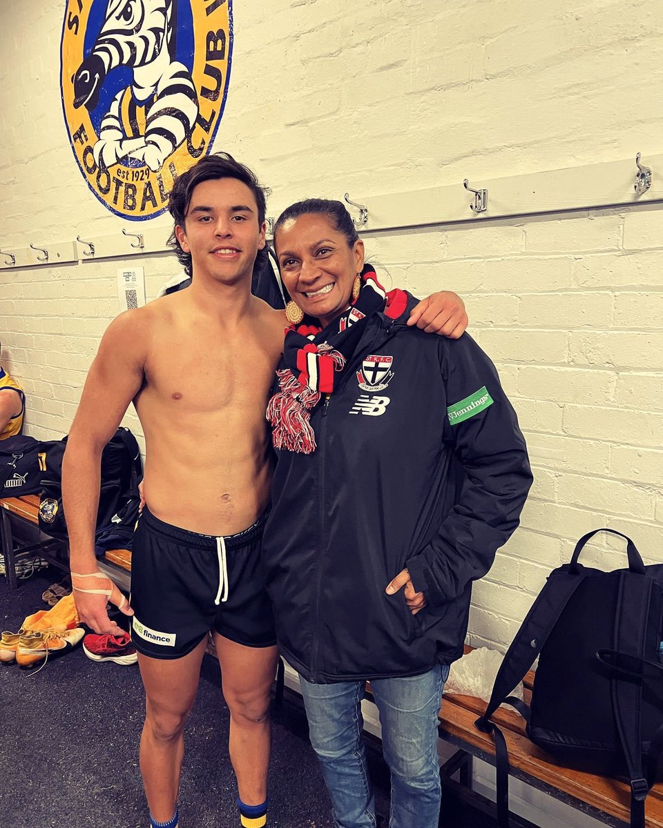 🚨 NEW EPISODE 🚨

Back on track after the bye, we're a man down but push on with Olympic gold medalist <a href="/NovaPeris/">Nova Peris OAM OLY</a> &amp; <a href="/stkildafc/">St Kilda FC</a>-listed son, <a href="/jack_peris/">Jacky-Boy Peris</a>!

PLUS former MP <a href="/philipdalidakis/">Philip Dalidakis</a> steps in for a regular voice.

LISTEN: unpluggered.captivate.fm

#Unpluggered #TogetherWeRise