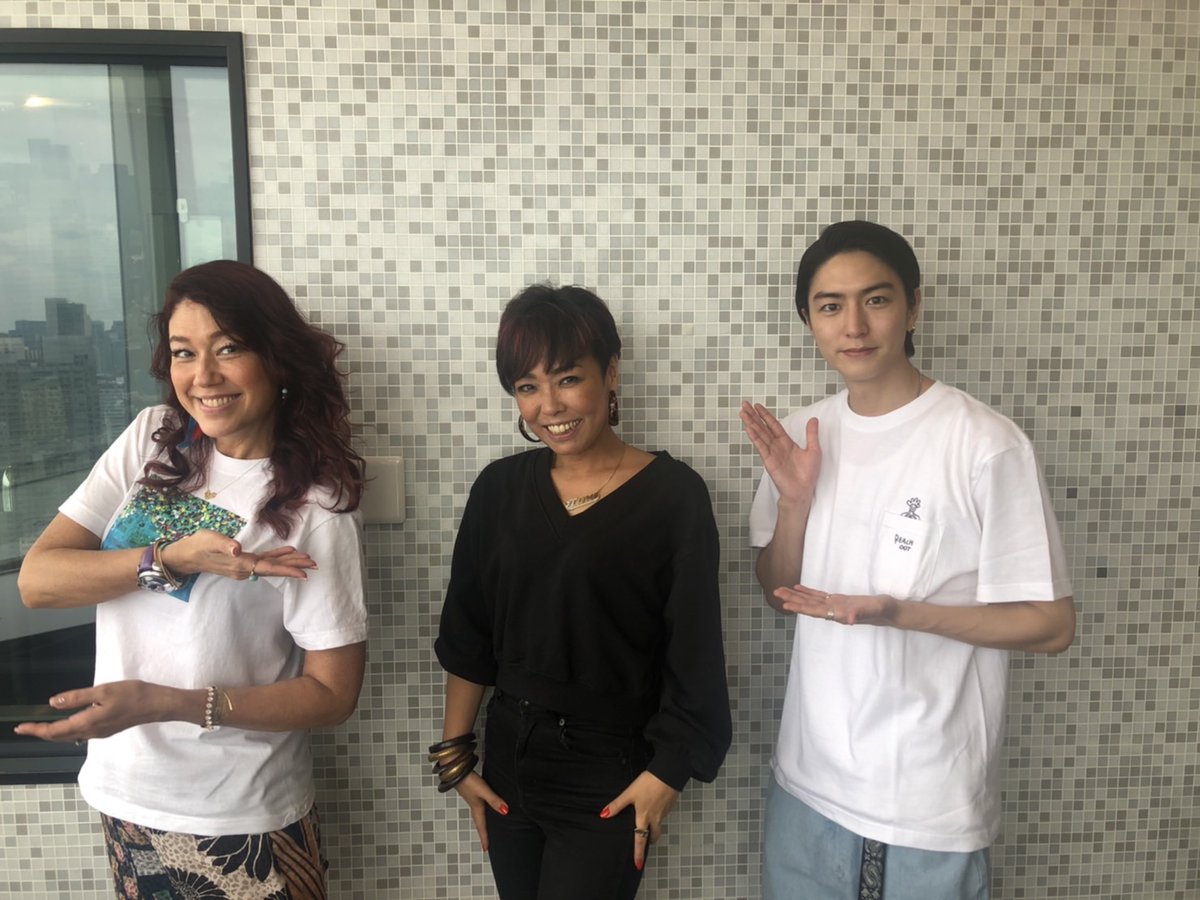 allgoodfriday's tweet photo. 『JK RADIO TOKYO UNITED』のゲスト、Tinaさんと📷✨
https://t.co/mpesRr3s2b
#allgood813 #jwave #jwaveallgoodfriday #jwaveagf #allgoodfriday #radiko #LiLiCo #稲葉友 #6月10日 #Tina #ラジオ #radiko #abema #abemaTV #abemaラジオ
*撮影時のみマスクを外しています https://t.co/6CV1ULYSH6