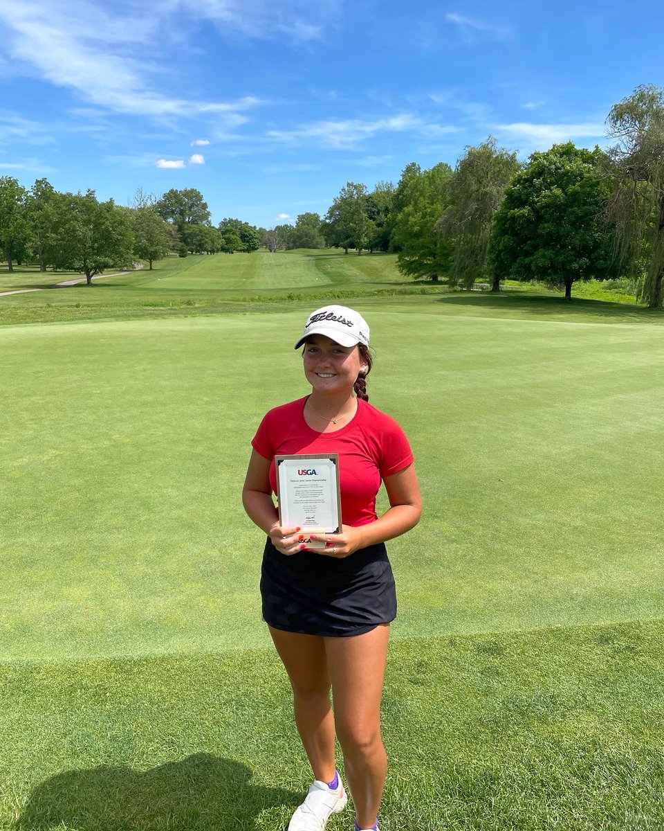 injrgolf's tweet photo. Congratulations to Gianna Clemente, Kynadie Adams, and Elizabeth Eberle who finished with a +2 in the USGA qualifier at Otter Creek to advance to the 73rd Girls USGA Junior at The Club at Olde Stone,  Bowling Green, Kentucky, July 18-23. 

#indianagolf #indianajuniorgolf https://t.co/6KjxUawwLq