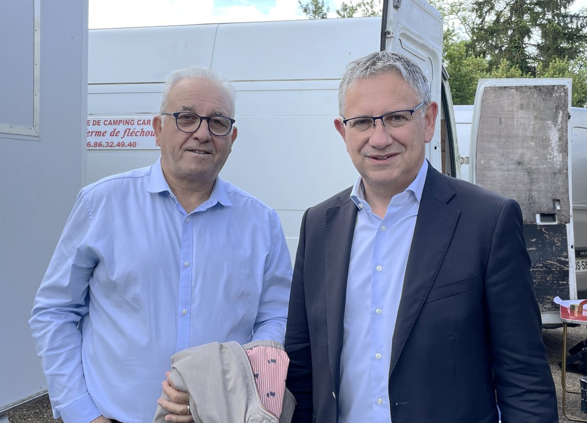 [ #Soutien ] 
Merci à Jean-Jacques Brouillet, maire de Monsempron-Libos, pour son soutien.
Nous travaillons ens. depuis de nombreuses années pour le fumélois et il connaît ma détermination pour porter &amp; faire avancer les projets du territoire. 

#LaVoixDuTerritoire  #DéputéUtile