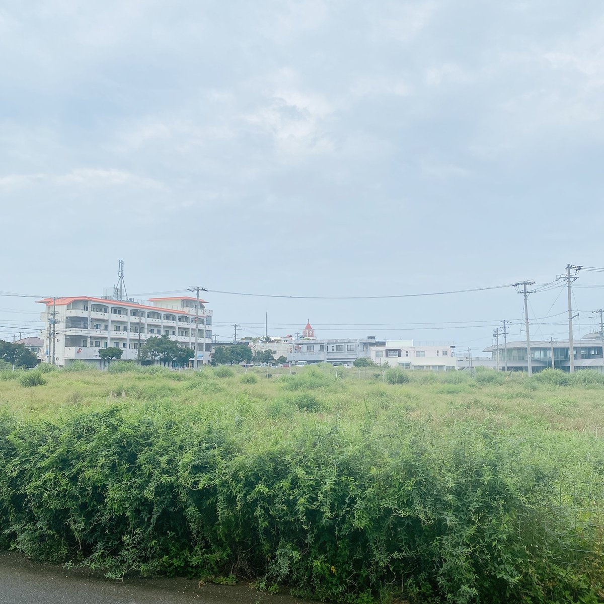 v97898323's tweet photo. おはようございます！
宮古島は午後から雨が降るかもっぽいです(
カッティングシート、看板、ポスターのお問い合わせ是非お願いします🤲

#企業公式相互フォロー
#企業公式が毎朝地元の天気を言い合う
#公式つぶやき部
#がんばろう企業公式
#カッティングシート
#カッティングシール https://t.co/LpXEiqbGdM