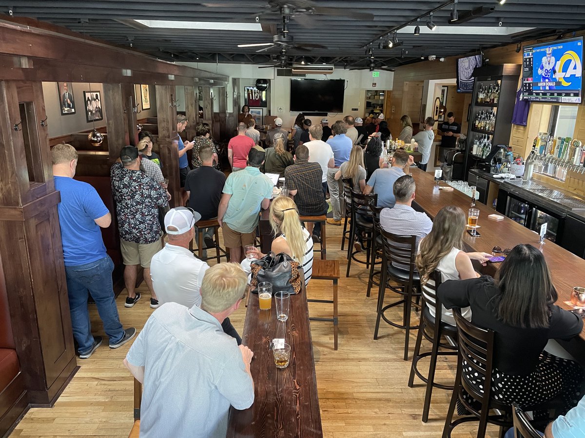 Evan Johnson tweet media