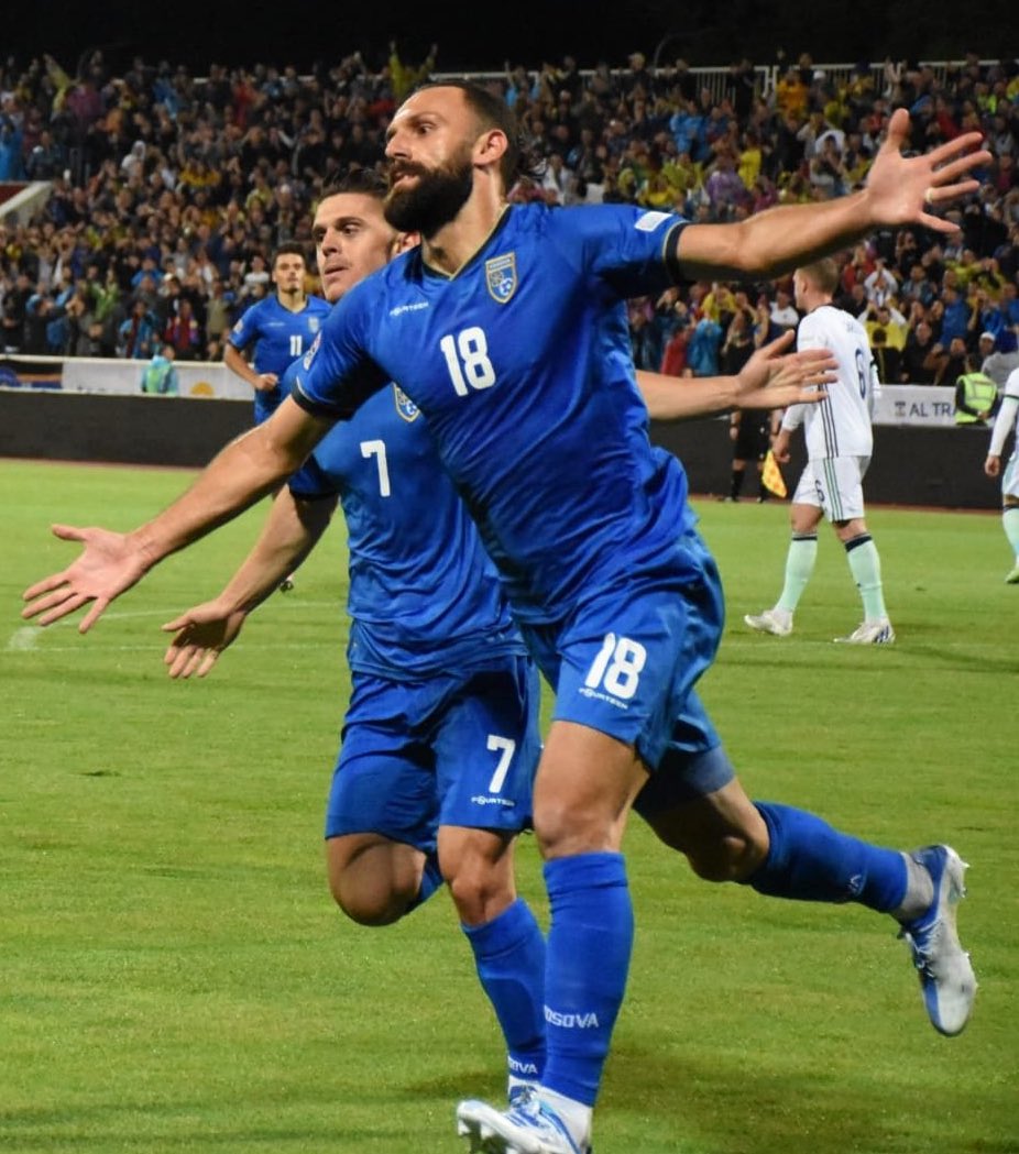 MozoFootball's tweet photo. ๐ฝ๐ฐ Vedat Muriqi against Northern Ireland:
๐ 48 Touches
๐ 2 Goals
๐ 4 Shots
๐ 26 Passes
๐ 84% Pass Accuracy
๐ 2/3 Long Balls
๐ 2 Chances Created
๐ 3/4 Aerial Duels
๐ 3/8 Ground Duels
๐ 2 Fouls Suffered
๐ 2 Clearances
Warrior. #NationsLeague #Kosovo #KOSNIR https://t.co/uXivfNbRZP