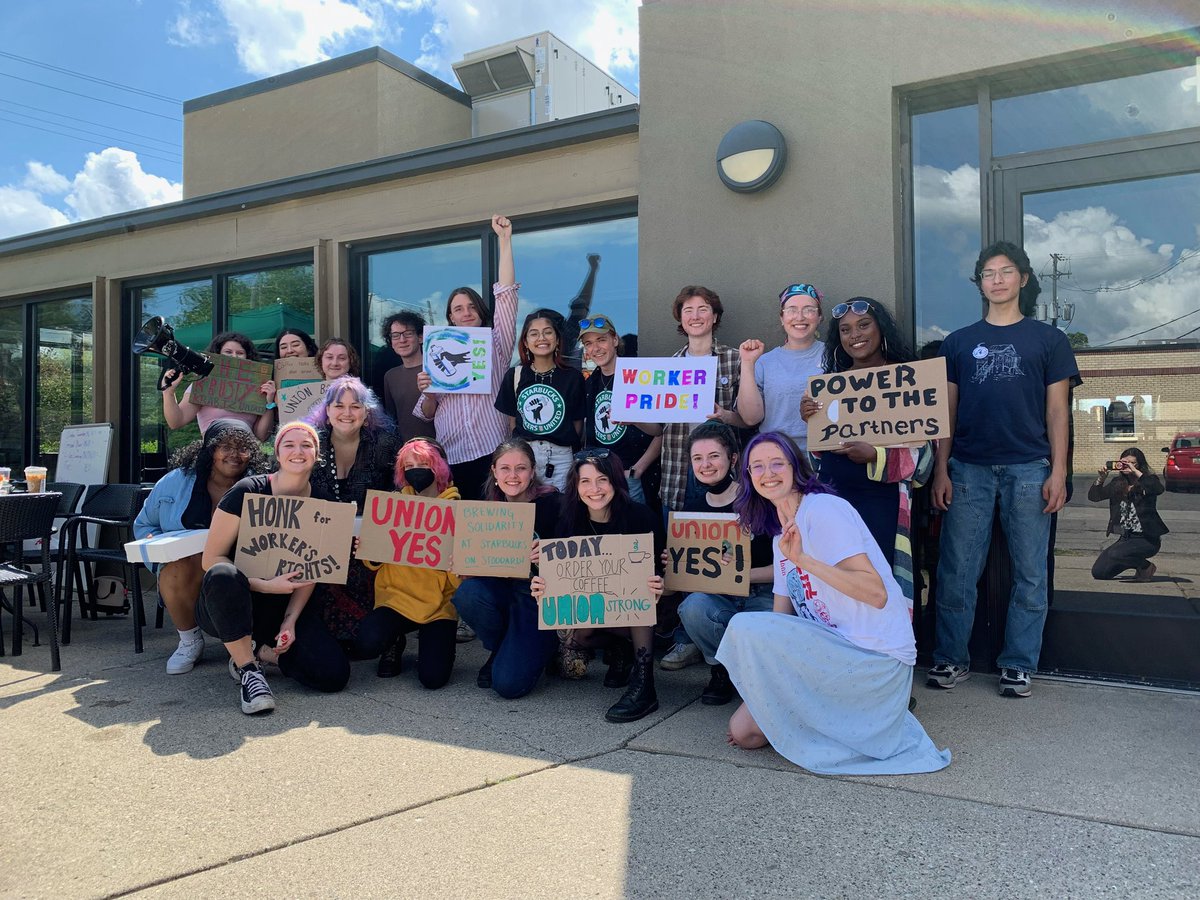 CMRJB's tweet photo. THREE CHEERS (or shall we say four) FOR THE THESE MICHIGAN SHOPS THAT WON THEIR UNION ELECTIONS TODAY 🤩🥳 

@SBWorkersUnited adds 4 more Michigan stores! 

Clinton Township 8-3
Lansing 13-3
Flint 13-6
East Lansing 19-0 
🔥🔥🔥 https://t.co/lFSKGSOTKo