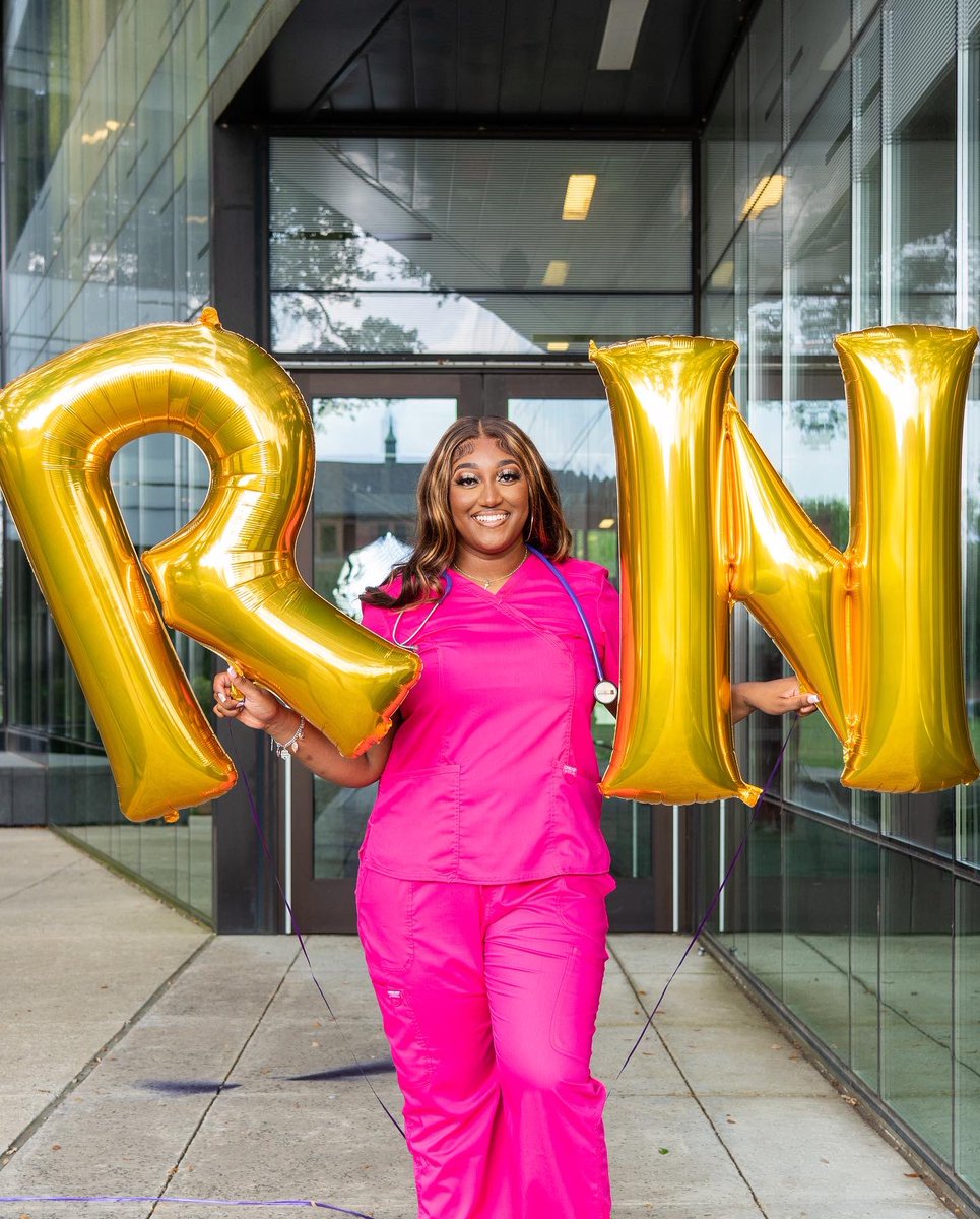 _pxtrickk's tweet photo. Dipped off and came back with a name change 🤧

82 questions later and I’m officially Londan D. Mallet BSN, RN 🤩🩺  

This next chapter is about to go crazy 🍾 https://t.co/arVIvRrQBK