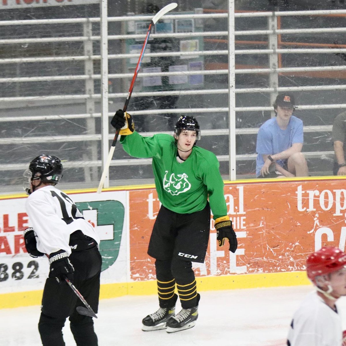 El_Paso_Rhinos's tweet photo. White and Green tie at ✌️and… We’re down to one final game today. #RhinoDevelopmentCamp https://t.co/qoLOSDbXau