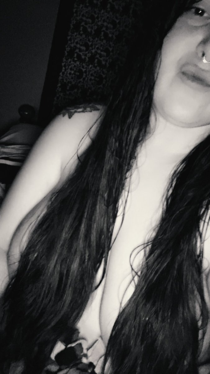 stormyyyyyy_14's tweet photo. New content going up every day this week! 
Go sub to help this momma out! 

https://t.co/JUVu99tqND https://t.co/JpogaLfMXa