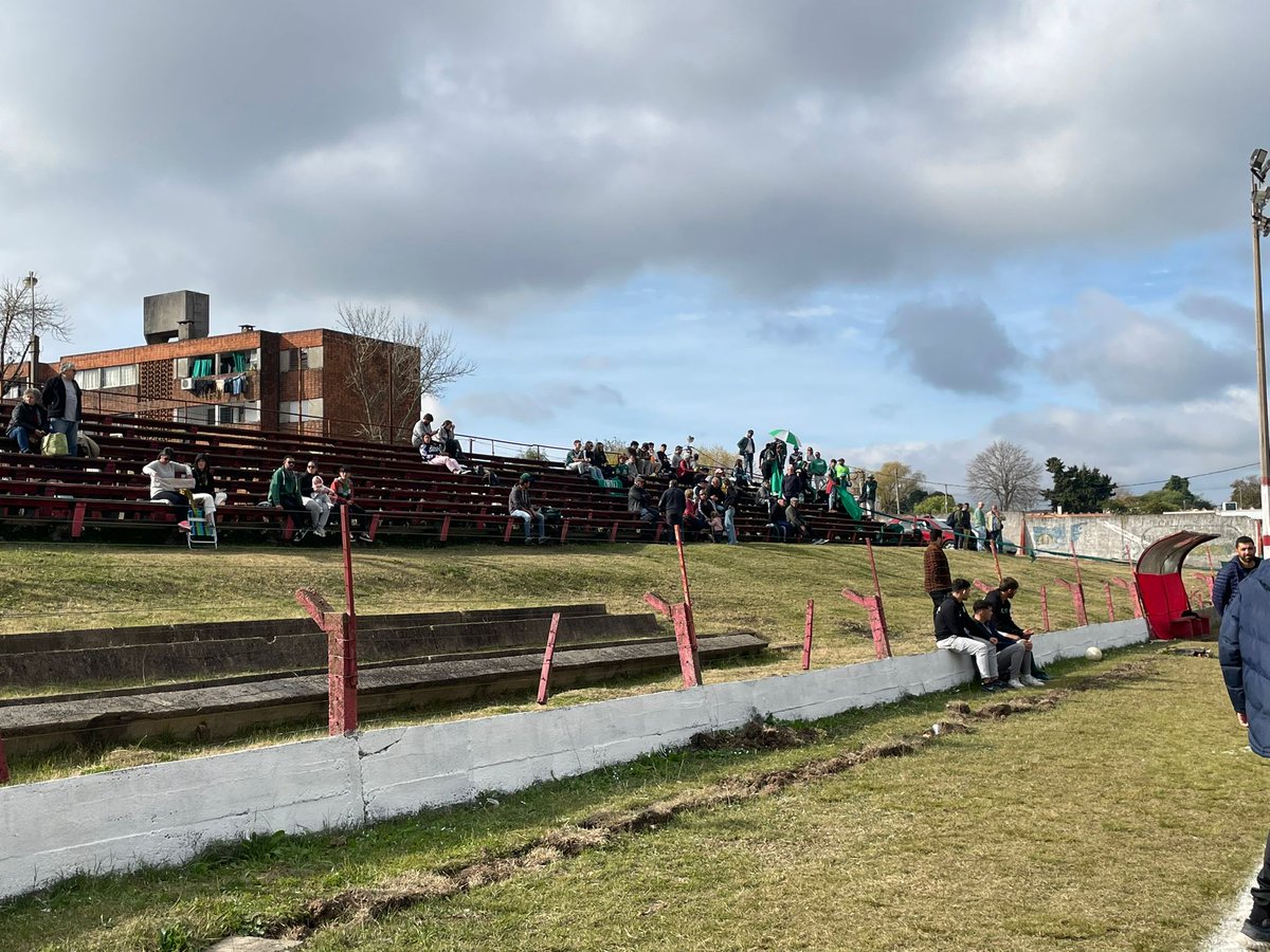 TercerRadio's tweet photo. #Ahora 
No habilitan el Alvaro Yanes para el domingo y el partido entre @espana_club y @AtlantidaJrs se jugará en el Campeones Olímpicos a las 14y30hs
@fmflorida89_3 @tvflorida https://t.co/LSyEhhLkAm