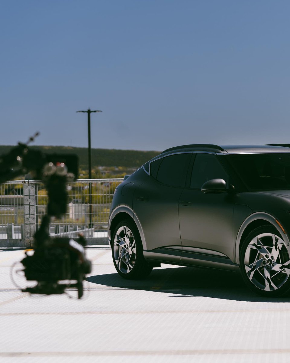 GenesisStJohns's tweet photo. The first ever all-electric Genesis #GV60.⚡️

Plug into your senses and take a look behind the scenes with our video producer, @realShaalan.🎥

Explore every feature of the GV60 on https://t.co/d9PGCiFlV3 https://t.co/GWCmvVCcT4