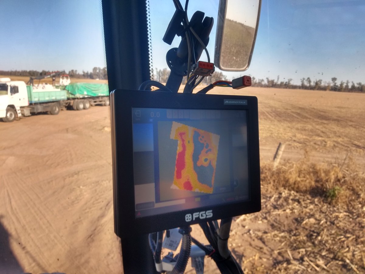 andreshadoc's tweet photo. Fertilización de yeso y MAP, variable. "La Luciérnaga", #NOBsAs.
#Variando #AsesorIndependiante
@gis_ursula https://t.co/jN1ruMcDDq
