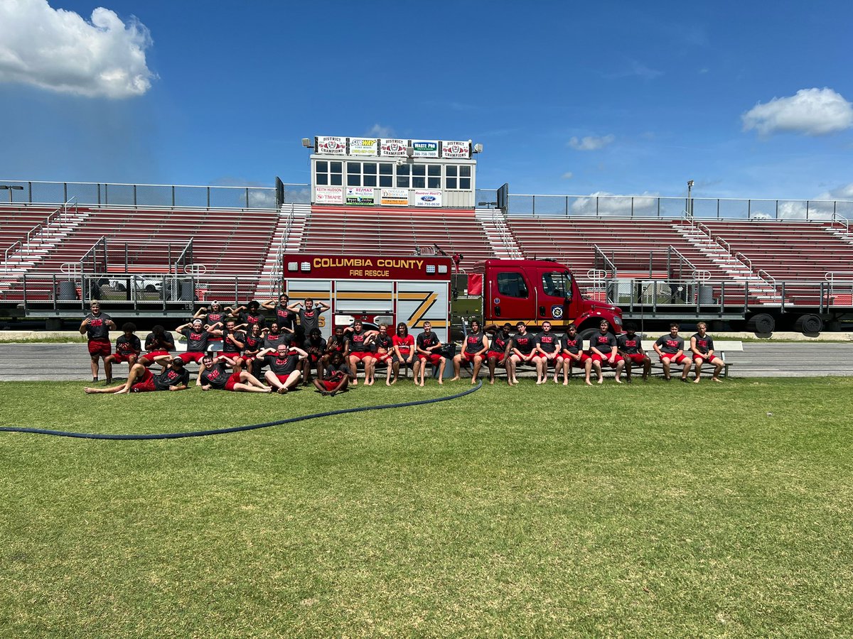 FWHS Football (@fortwhitehighfb) on Twitter photo 