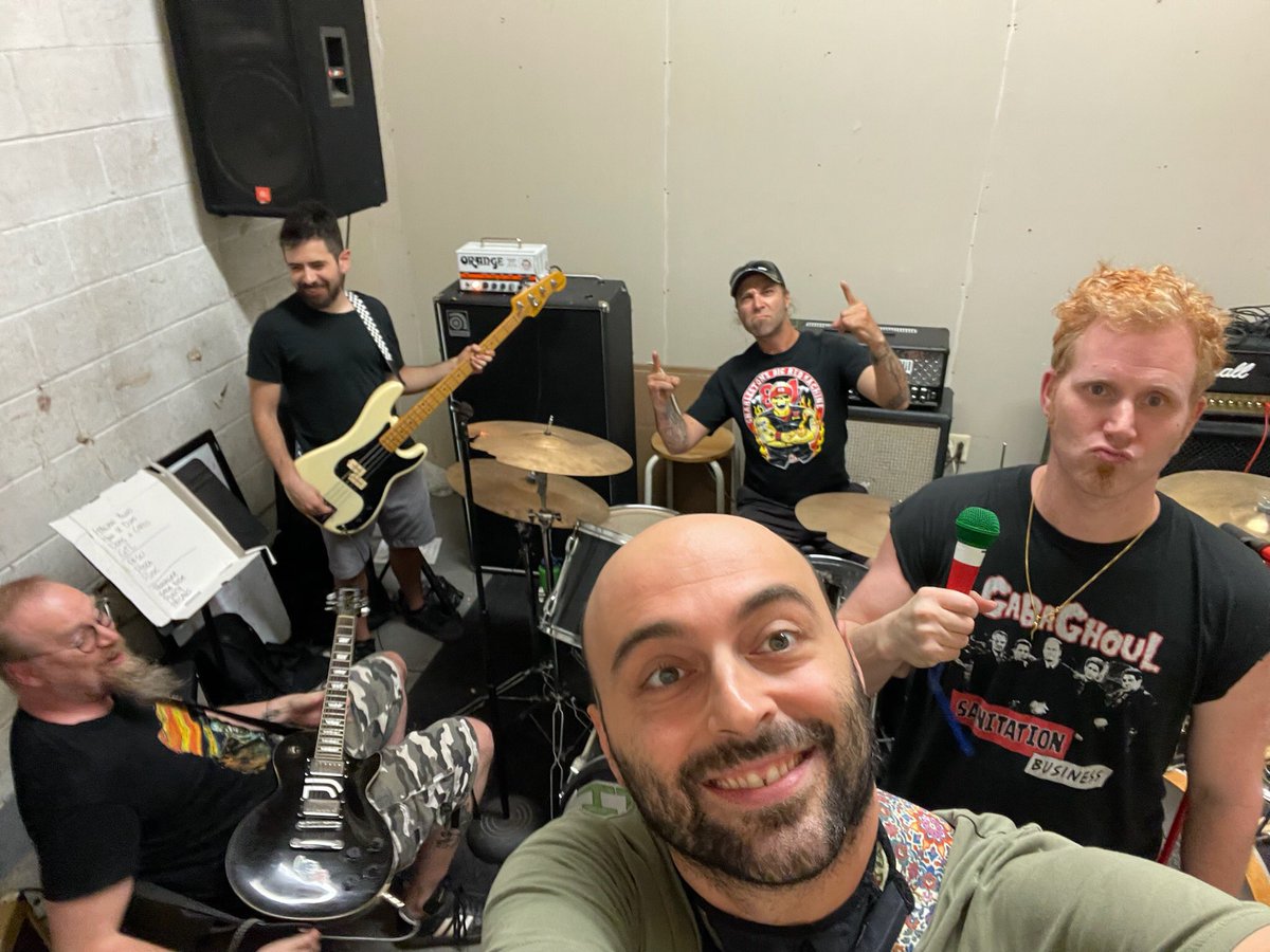 PunkItalian's tweet photo. And then there were 5!
Again! 💪💪💪🇮🇹🇮🇹🇮🇹✊✊
#punk #punkrock #oi #punkhardcore #streetpunk #italian #punks #italianpunk #italianblood #italianbloodpunkband https://t.co/AIozOplT0U