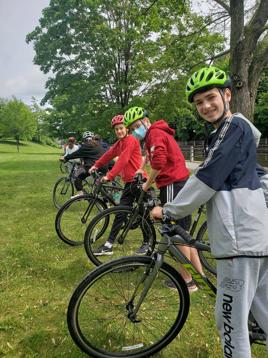 <a href="/louisearbourfi/">Louise Arbour FI</a> 8JL and <a href="/fstrata5/">Angela Efstratudakis</a> 8AE did a 14k bike tour around Ottawa. The rain stopped just for us!