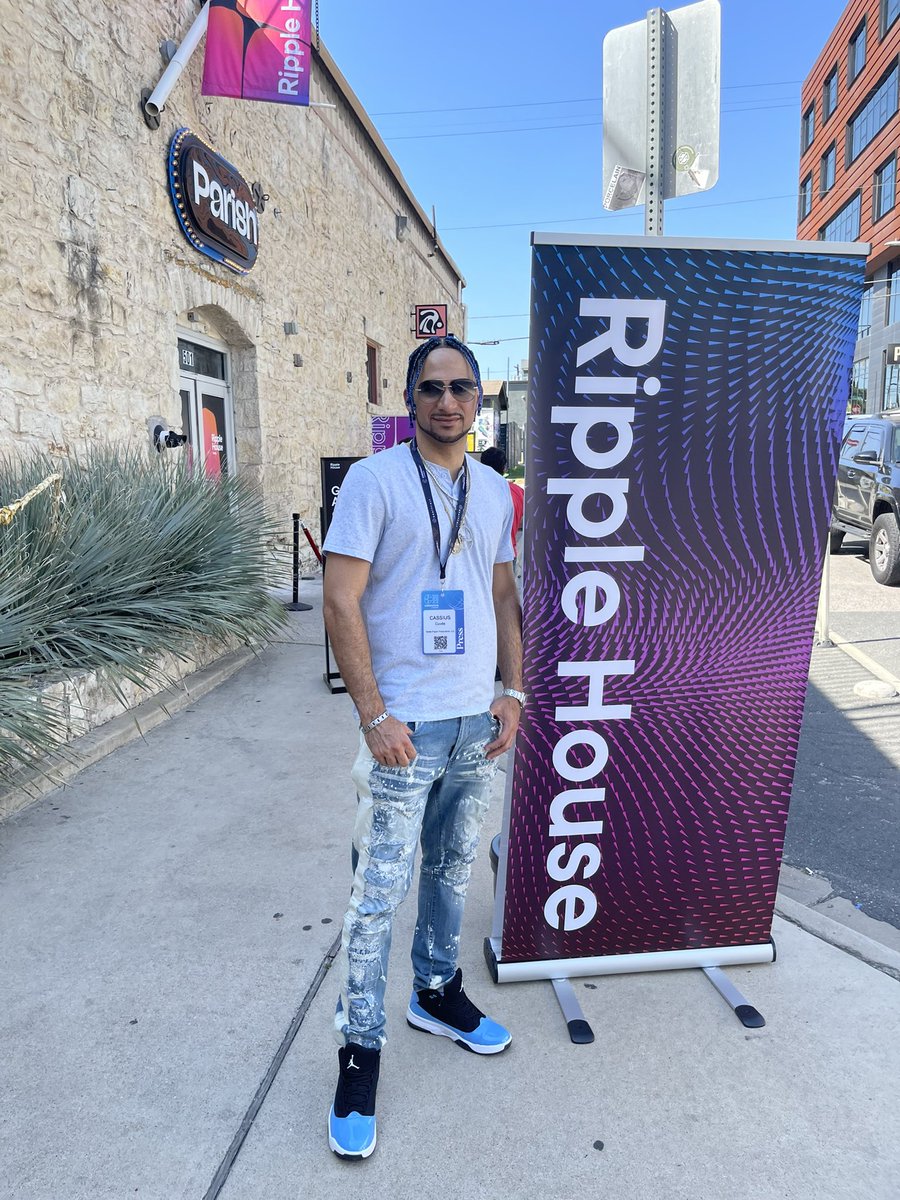 BlocksterCom's tweet photo. We’re hanging out right now at the $XRP @Ripple party!!!!
@CassiusCuvee and so many cool #Blocksters🕺🏼
#consensus2022 #Blockster @CoinDesk #cryptolifestyle #web3life https://t.co/8lVmAXLycA