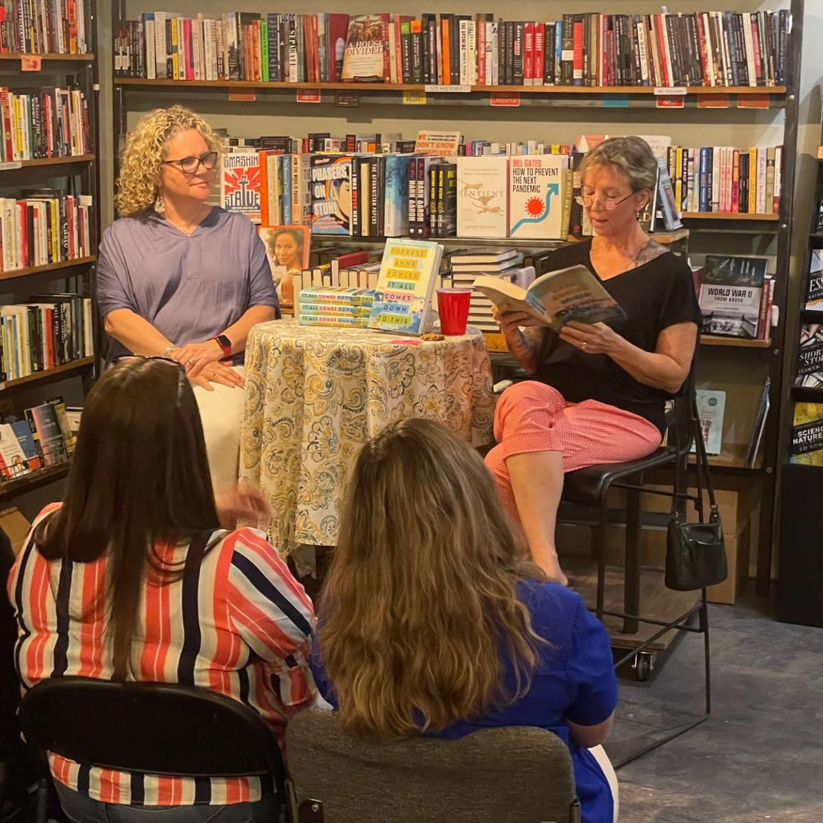 page158books's tweet photo. Did you miss our event with Therese Anne Fowler, celebrating the release of her new novel It All Comes Down To This?
We have signed copies!
Stop by the store for yours or order online
https://t.co/R2088TMjsK
#thereseannefowler #itallcomesdowntothis #shoplocal #page158books https://t.co/vV6nhl9bfw