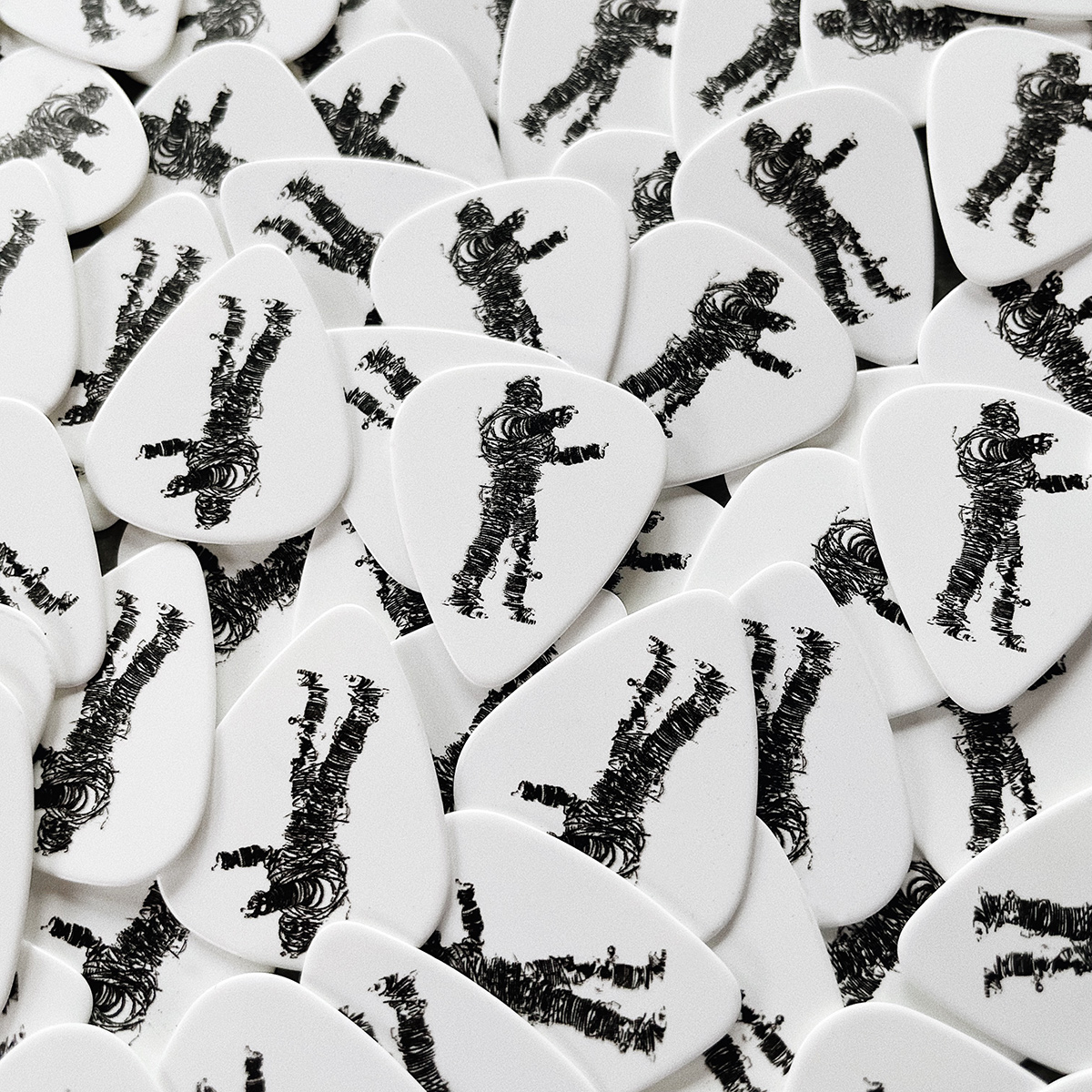 FRET12's tweet image. The #StringThing in its natural element.
f12.link/s-PickPack